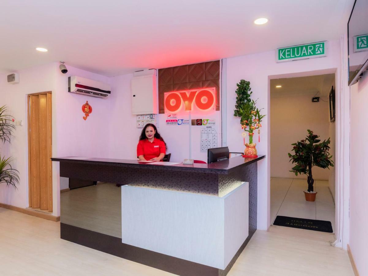 Oyo 44026 98 Hotel Johor Bahru Exterior photo